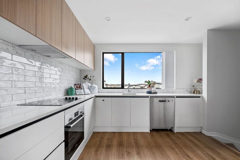 Photo of property in 173a Wainui Road, Silverdale, 0932