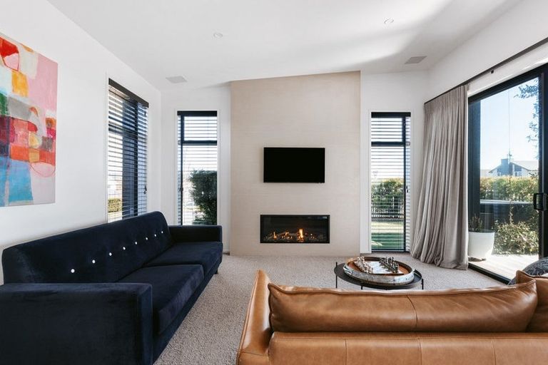 Photo of property in 22 Stingray Drive, Omokoroa, 3114