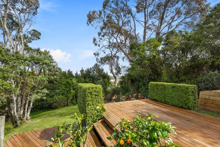 Photo of property in 1000 East Coast Road, Northcross, Auckland, 0630