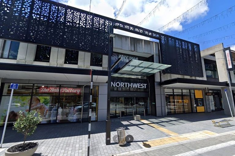 Photo of property in 5 Graceview Way, West Harbour, Auckland, 0618