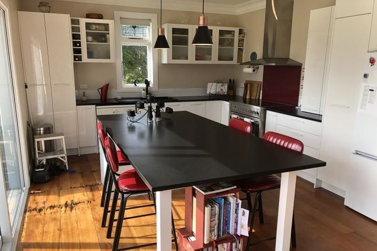 Photo of property in 6 Avro Road, Blue Mountains, Upper Hutt, 5371