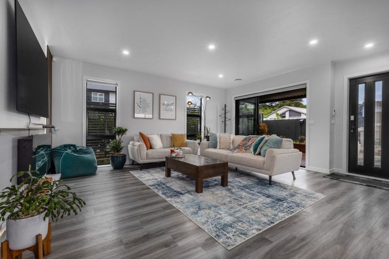 Photo of property in 41 Karearea Avenue, Kenepuru, Porirua, 5022