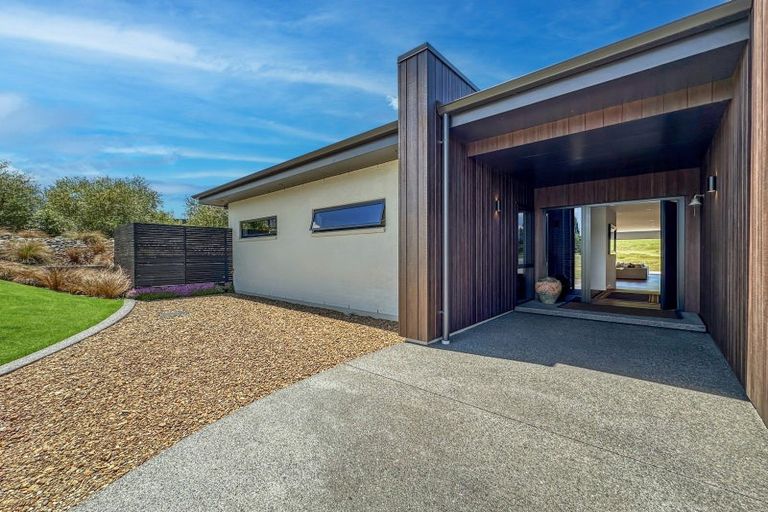Photo of property in 14 The Fairways, Kinloch, Taupo, 3377