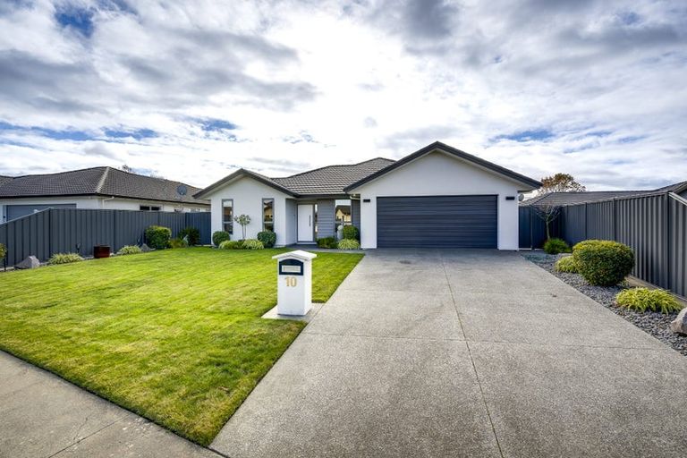 Photo of property in 10 Wanaka Place, Poraiti, Napier, 4112