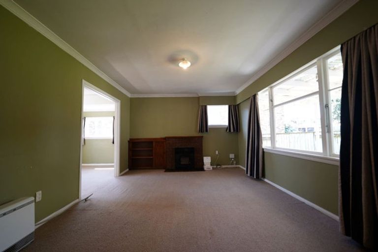 Photo of property in 4 Alton Place, Hokowhitu, Palmerston North, 4410