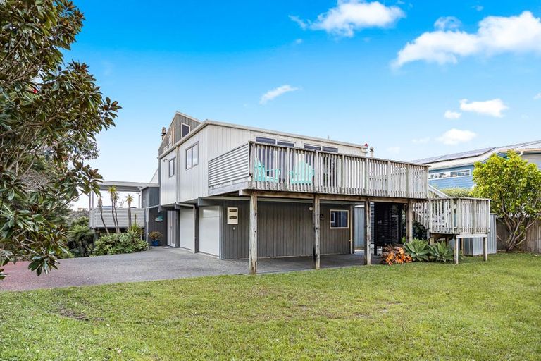Photo of property in 11 Claude Street, Mangawhai Heads, Mangawhai, 0505