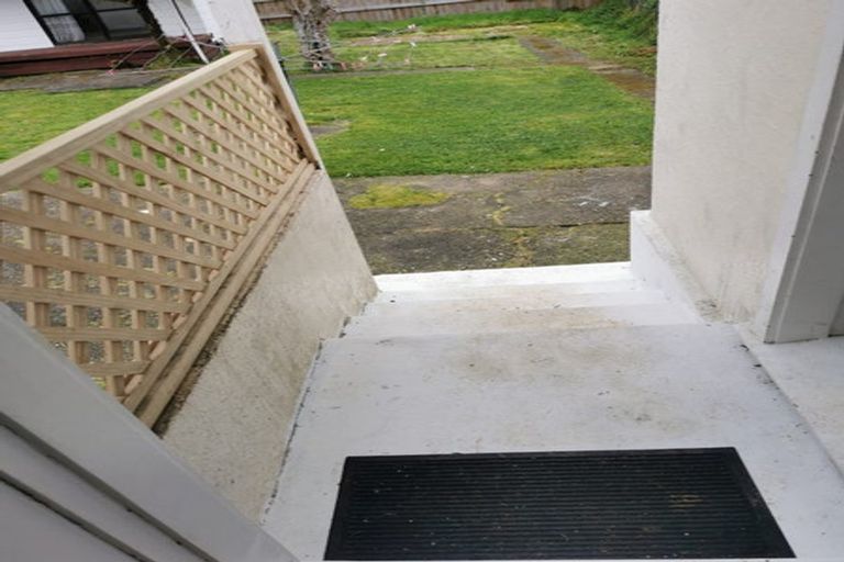 Photo of property in 42 Kamahi Street, Stokes Valley, Lower Hutt, 5019