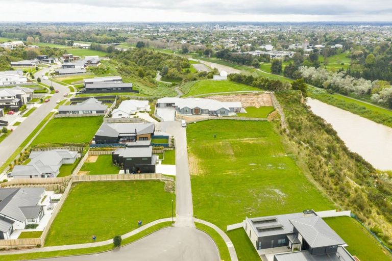 Photo of property in 3 Edenmore Terrace, Fitzherbert, Palmerston North, 4410
