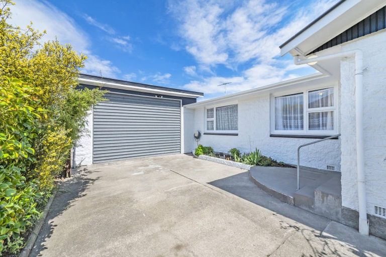 Photo of property in 15 Geddis Street, Rangiora, 7400