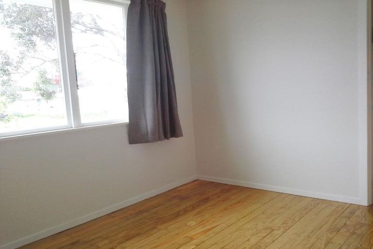 Photo of property in 5 Tohu Place, Spotswood, New Plymouth, 4310