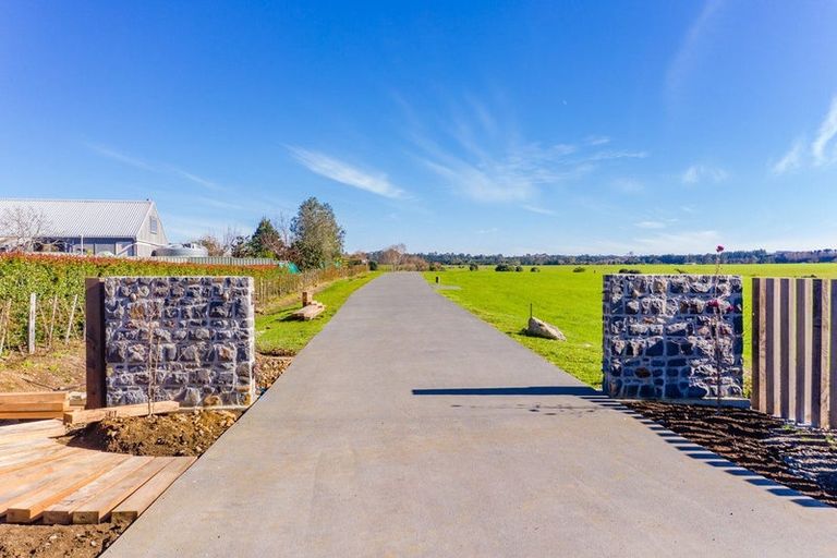 Photo of property in 4 Waterfall Lane, Kerikeri, 0230