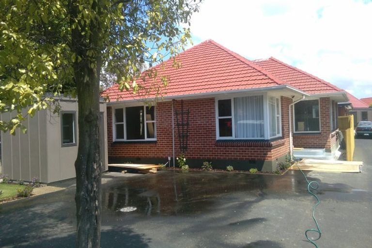 Photo of property in 48 Athol Terrace, Upper Riccarton, Christchurch, 8041
