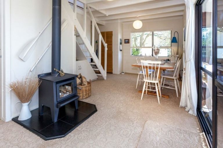 Photo of property in 131 Park Avenue, Whangamata, 3620