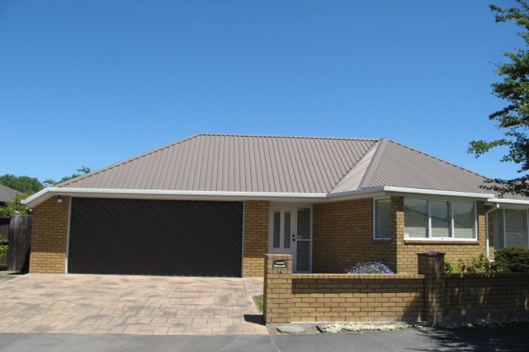 Photo of property in 2/14 Berkshire Drive, Avonhead, Christchurch, 8042