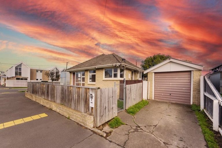 Photo of property in 1/180 Edgeware Road, Edgeware, Christchurch, 8013