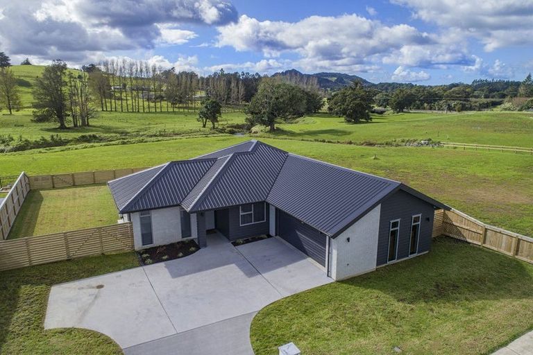 Photo of property in 22 Harrison Drive, Tikipunga, Whangarei, 0112