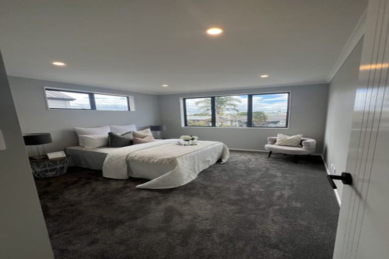 Photo of property in 2/3 Sundown Crescent, Melville, Hamilton, 3206