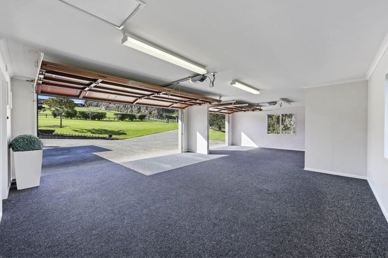 Photo of property in 289 Old North Road, Kumeu, 0892