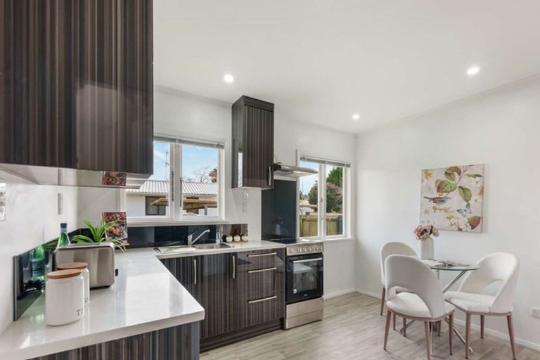 Photo of property in 1/13 Rollerson Street, Papakura, 2110