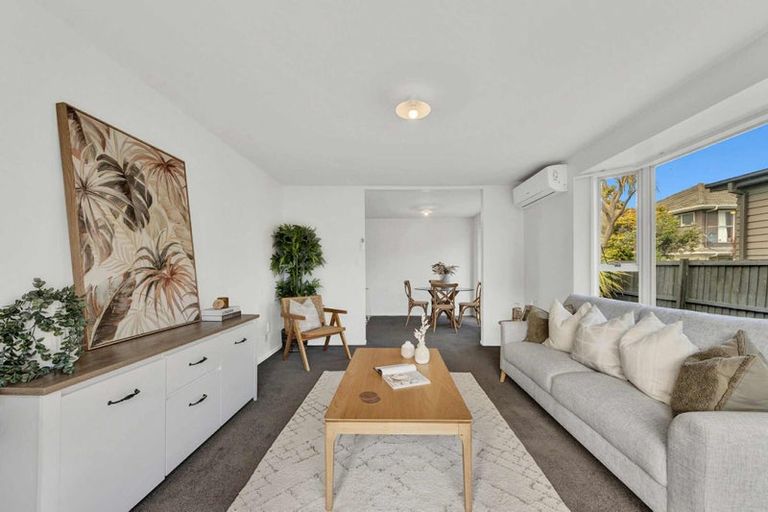 Photo of property in 2/166 Rocking Horse Road, Southshore, Christchurch, 8062