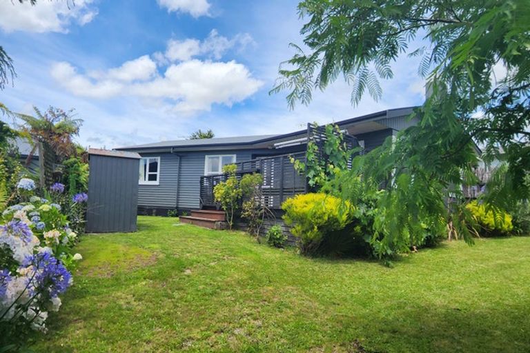 Photo of property in 20 Totaravale Street, Pukehangi, Rotorua, 3015
