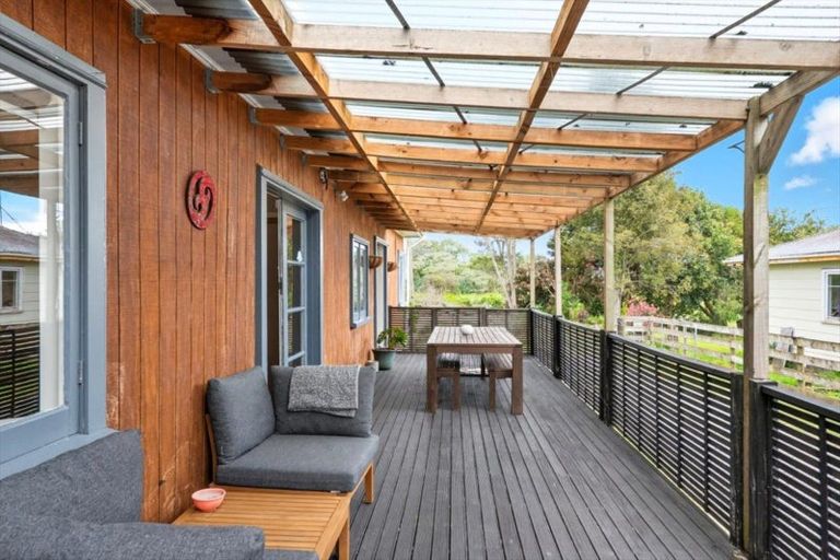 Photo of property in 24 Pah Road, Te Puke, 3189