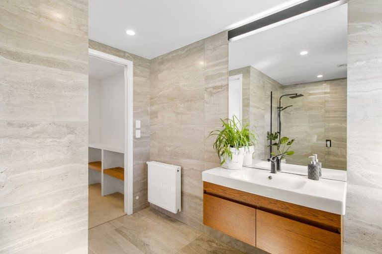 Photo of property in 16 Mistake Drive, Lake Tekapo, 7999