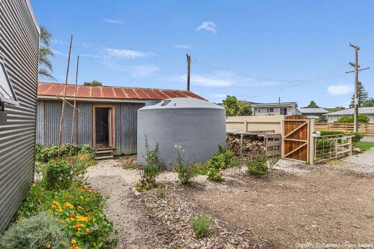 Photo of property in 15 Kipling Road, Te Karaka, 4022