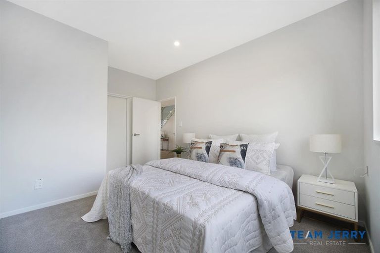 Photo of property in 21 Farranfore Road, Opaheke, Papakura, 2113