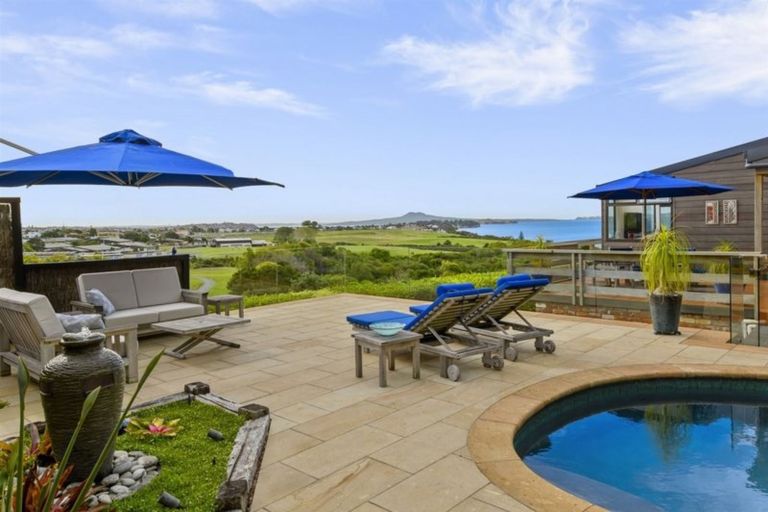 Photo of property in 50 Charles Dickens Drive, Mellons Bay, Auckland, 2014