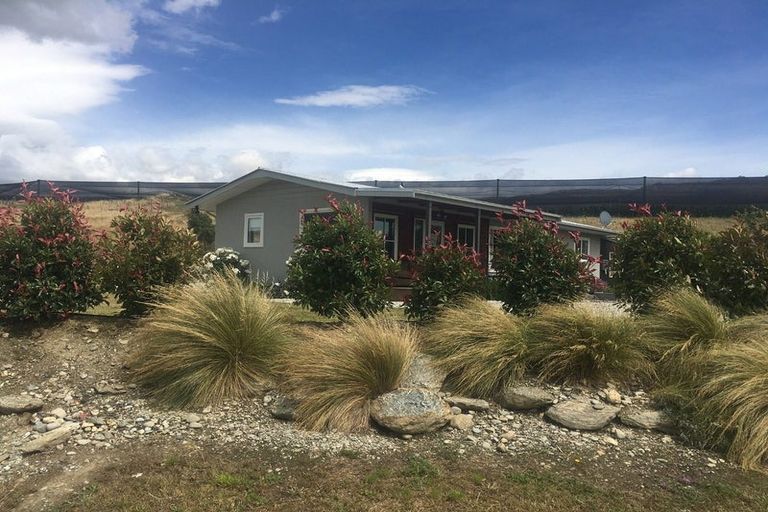 Photo of property in 19 Missy Crescent, Mount Pisa, Cromwell, 9383