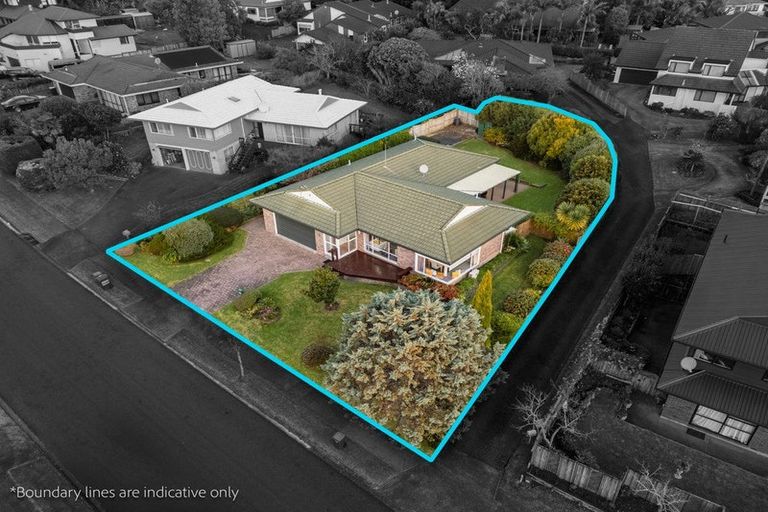 Photo of property in 13 Kuripaka Crescent, The Gardens, Auckland, 2105