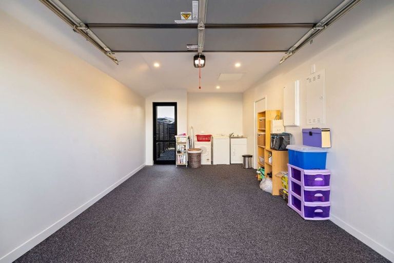 Photo of property in 12 Chapman Way, Jacks Point, 9371