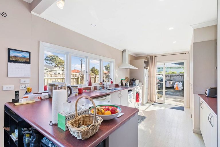 Photo of property in 123 Richmond Street, Petone, Lower Hutt, 5012