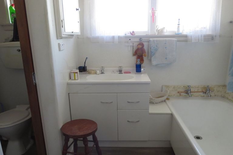 Photo of property in 10 Siegerts Road, Kimbell, Fairlie, 7987