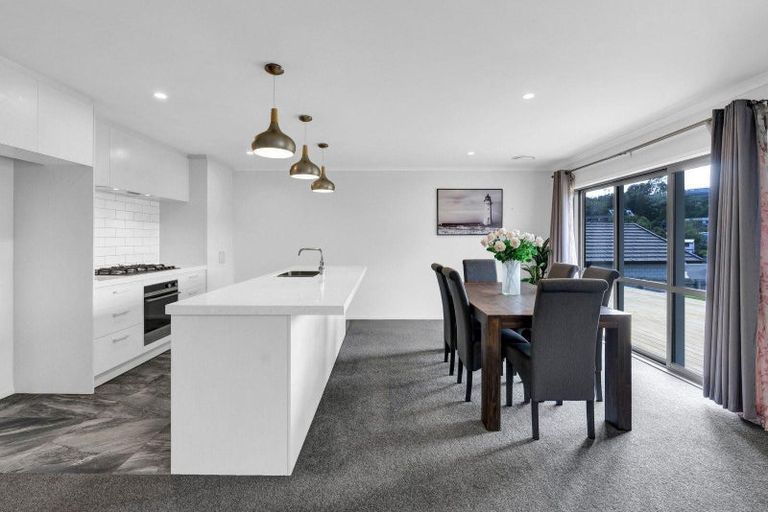 Photo of property in 23 Garrett Drive, Whalers Gate, New Plymouth, 4310