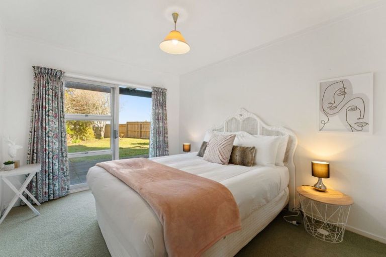 Photo of property in 1/81 Shepherd Road, Waipahihi, Taupo, 3330