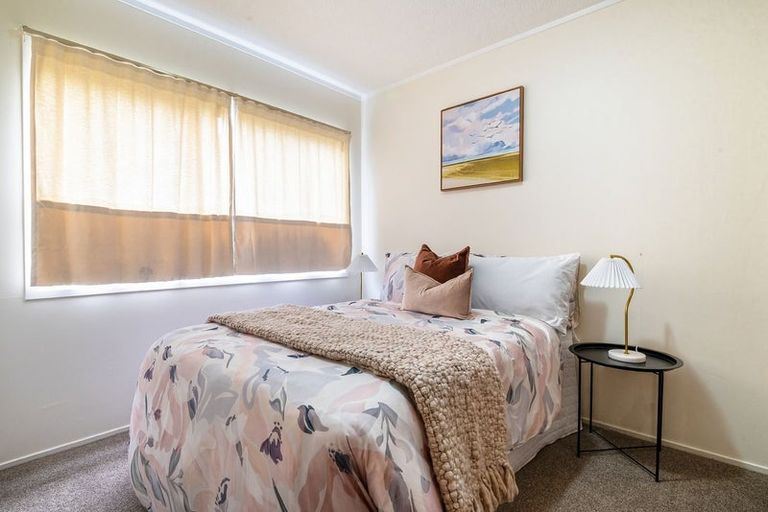 Photo of property in 2/3 Northwick Place, Hillcrest, Auckland, 0627