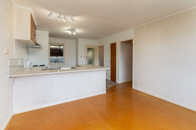 Photo of property in 293 Shakespeare Street, Leamington, Cambridge, 3432