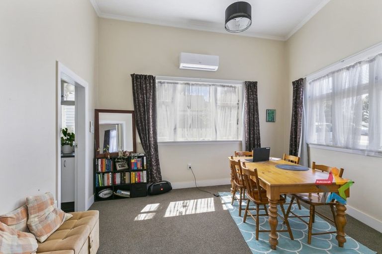 Photo of property in 2 Henry Street, Kilbirnie, Wellington, 6022