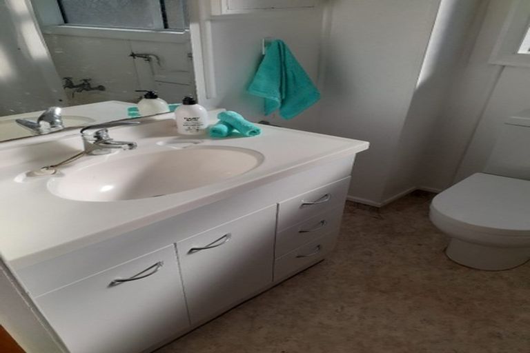 Photo of property in 19 Trevethick Grove, Woburn, Lower Hutt, 5010