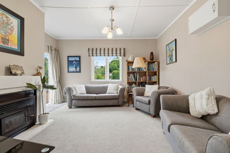 Photo of property in 24 Sutton Crescent, Hillcrest, Hamilton, 3216