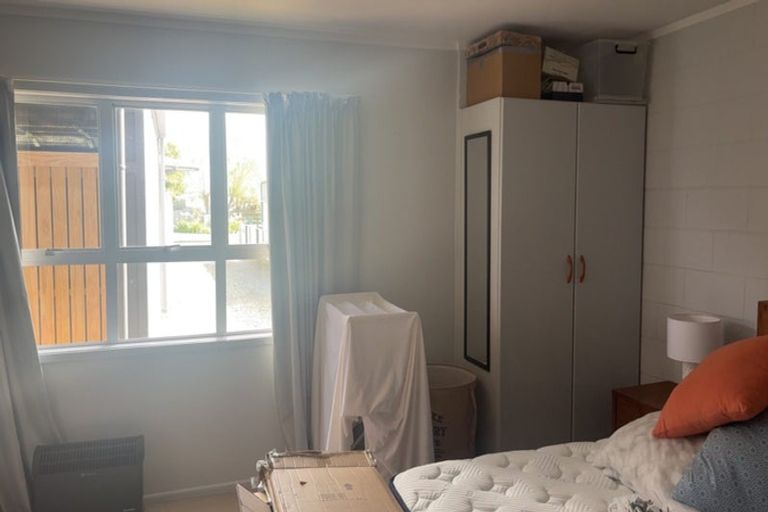 Photo of property in 107 Ryder Crescent, Levin, 5510