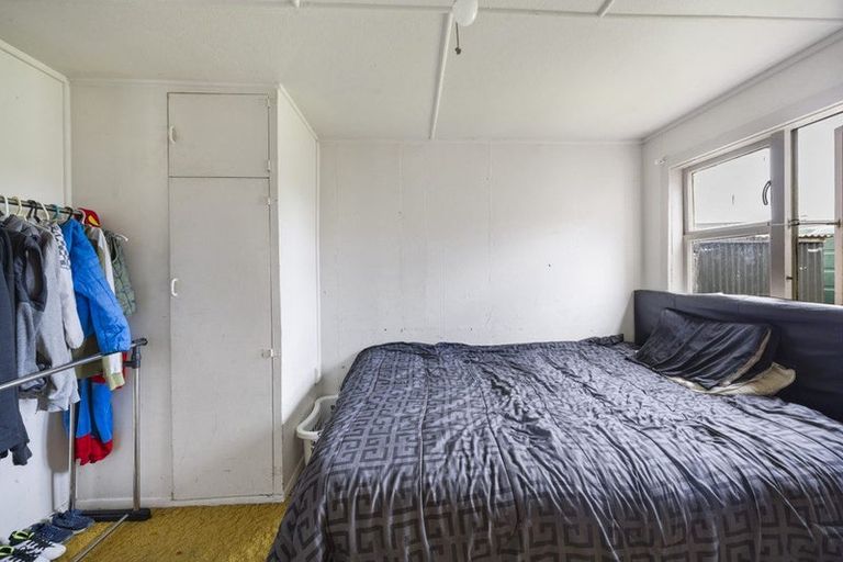 Photo of property in 1 Wood Street, Kakaramea, Patea, 4598