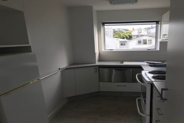 Photo of property in Windsor Court, 7/340 Tinakori Road, Thorndon, Wellington, 6011