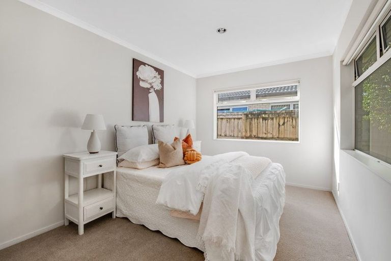 Photo of property in 10a Centreway Road, Orewa, 0931