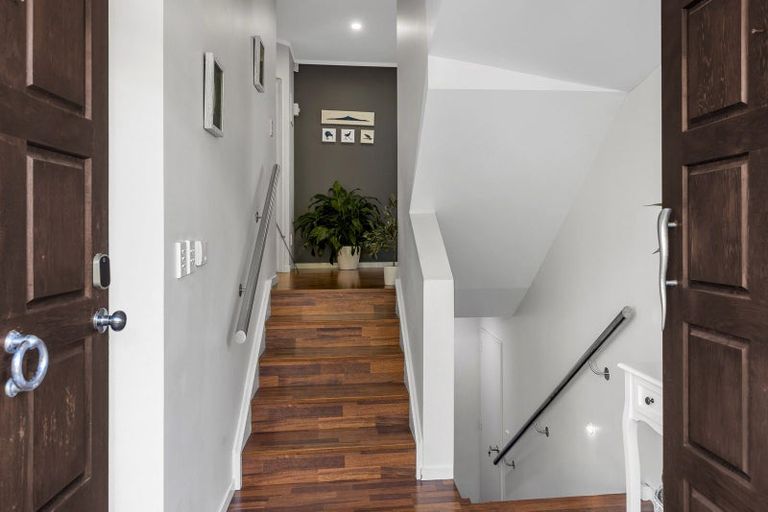 Photo of property in 19a Riddell Road, Glendowie, Auckland, 1071