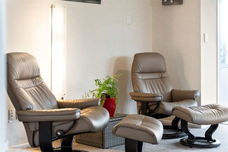 Photo of property in 15 Old Onerahi Road, Onerahi, Whangarei, 0110