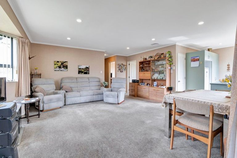 Photo of property in 10 Curtis Street, Stratford, 4332