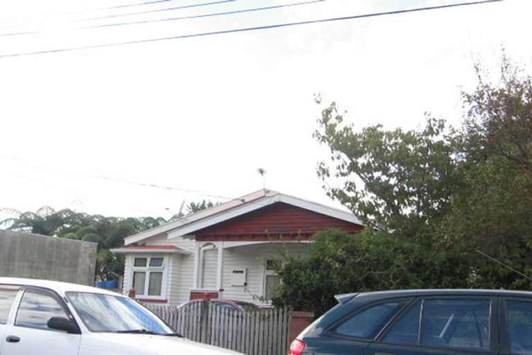 Photo of property in 1/18 Kensington Avenue, Petone, Lower Hutt, 5012